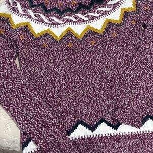 Old Navy Maroon and White Patterned Sweater